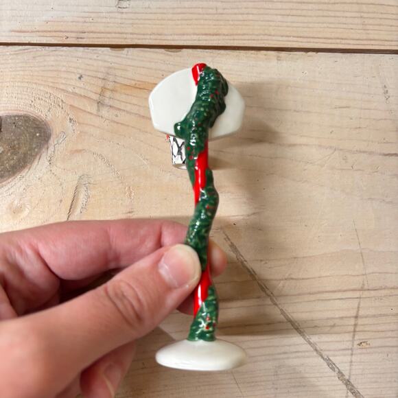 Department 56 EUC Vintage 1996 Holiday Hoops Basketball Hoop Ceramic Handpainted - Picture 5 of 7